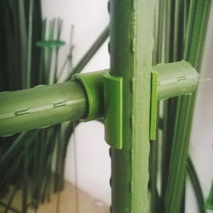 OEM DD1719 Accessoires de support en rotin vert pour tuyaux, 4 branches, connecteur de treillis de jardin, clip de <span class=keywords><strong>fixation</strong></span> pour plantes - Product Image 3