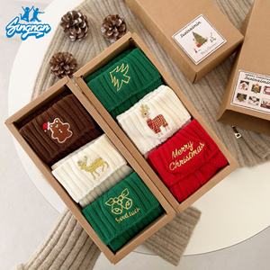 क्रिसमस के मोजे उपहार बॉक्स उपहार मोजे शरद ऋतु सर्दियों की खूबसूरत महिलाओं के लाल नए साल के कपास मोजे क्रिसमस - Product Image 1