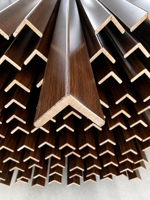 Moulures en bois massif avec surface PVC pour décoration intérieure, panneaux de plinthe en MDF, vente en gros
