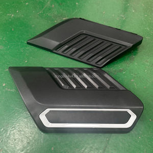 Petit capot universel à double couvercle-Noir/Rouge/Blanc pour HILUX 16-24 - Product Image 1