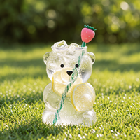Bouteille d'eau en verre transparente en forme d'ours 3D mignon avec bouchon et paille, décor de fraise, tasse en verre Kawaii pour lait, jus, bubble tea, cadeau