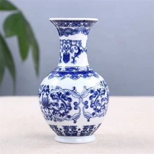 Mini jarrón de <span class=keywords><strong>porcelana</strong></span> azul y blanca Retro hecho a mano de estilo chino para decoración de escritorio de arte adornos arreglo Floral - Product Image 5