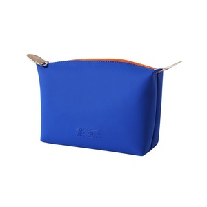 Minimalist Oxford <b>Makeup</b> <b>Bag</b> - Sleek & Durable - Product Image 1