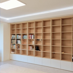 رف تخزين خشبي كبير الحجم وخزانة كتب لغرفة النوم وغرفة المعيشة وعرض الأثاث - Product Image 1