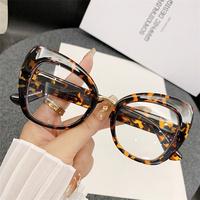 Nouvelle tendance de la mode, lunettes de vue pour femmes, surdimensionnées, anti-lumière bleue, décoratives, monture épaisse, style œil de chat, verres personnalisés pour la myopie