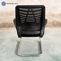 Chaise de bureau de directeur faisant autorité avec conception ergonomique en maille et fonctionnalités exécutives pour la gestion