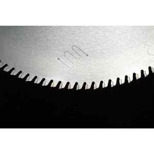 <span class=keywords><strong>Lame</strong></span> de <span class=keywords><strong>scie</strong></span> en <span class=keywords><strong>carbure</strong></span> de tungstène KWS pour la découpe de l'aluminium, lames de <span class=keywords><strong>scie</strong></span> <span class=keywords><strong>600</strong></span> mm 144 mm pour machine à scier à double tête Fom - Product Image 5