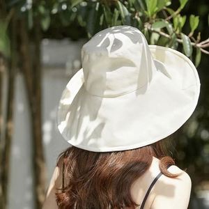 Chapeau Bob Femme à Large Bord avec Sangle, Pliable, Anti-UV, Couleur Unie, Style Coréen, pour Printemps-Été et Voyage - Product Image 1