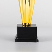 Placa Decorativa Deportiva AD58 de Plástico Personalizada de Alta Gama y Trofeos de Oro para Estudios de Artes Marciales y Lucha Libre
