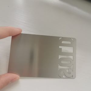 งานแกะสลักเลเซอร์0.5มม. 0.8มม. สำหรับงานปาร์ตี้วันเกิดเปล่ามาตรฐานนามบัตรโลหะอโนไดซ์ตามสั่ง - Product Image 4
