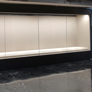 תצוגת אמנות ברמה גבוהה מותאמת אישית מציגה לאורך ארונות קיר - Product Image 2