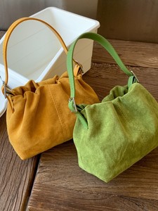 Autumn Winter New Retro Large Capacity Bucket Bag Korean Niche Design Crossbody Bag Fashion Small <b>Tote</b> Bag - Product Image 6