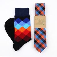 Ensemble de chaussettes en coton à motif de dessin animé pour hommes, motif de vagues d'ananas, Design drôle, bleu, cravate, cadeau, accessoire