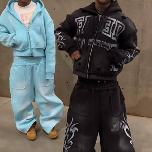 Conjunto de Sudadera con Capucha y Pantalones Deportivos Personalizados con Estampado Vintage Lavado al Ácido - Product Image 2