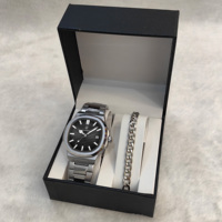 Poedagar 613 Nuevo Conjunto de Dos Piezas de Reloj de Pulsera de Cuarzo y Brazalete, Combinación Creativa de Moda, Regalo Especial para Hombre