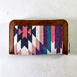 Cartera de Lona con Cierre y Diseño Geométrico, Estilo Vintage, Multicolor, Hecha de Algodón de Rajasthan para Uso Diario - Product Image 1