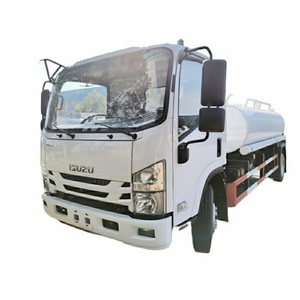 Camión Cisterna de Agua ISUZU 4x2 Diésel de 5000 Litros, Camión con Tanque de Pulverización para Aspersión de Polvo en Carreteras, con Bomba Motorizada, en Venta - Product Image 2