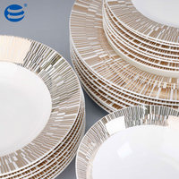 Offre Spéciale 61 pièces luxe or jante blanc vaisselle en céramique service à thé maison hôtel mariage en gros nouvel os chine dîner ensemble