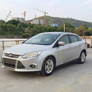 Ford Focus 1.6L 6DCT berline d'occasion 2012 – Voiture compacte américaine fiable, véhicule d'occasion économe en carburant pour l'exportation - Product Image 1