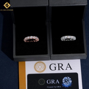 Anillo de Eternidad de Plata 925 Chapado en Oro para Mujer, con Moissanita Certificada GRA, Corte Brillante y Engaste de Garras, Joyería de Moda - Product Image 2