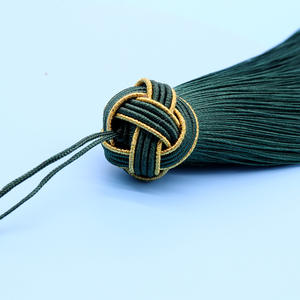 Pendentif dégradé Miyue Wealth Ball Tassel Pineapple Hat, accessoire de suspension pour voiture et sac, en fil de polyester pour DIY - Product Image 2