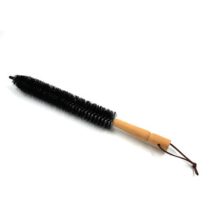 Brosse de nettoyage en nylon avec manche en bois et boucle de suspension pour le nettoyage des drains et des tuyaux - Product Image 1