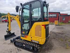 รถขุดตีนตะขาบ 1.8 ตัน รุ่น Liugong 9018F มีสินค้าในสต็อก - Product Image 3