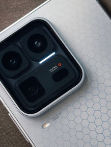 Smartphone Android de jeu IQOO 15 Ultra 6,85'' 144Hz LTPO Amoled 2K SD 8 Elite Gen 5 7400mAh 100W de charge IP69 étanche - Product Image 3