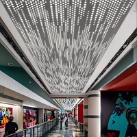 Plafonds en aluminium architecturaux personnalisés avec éclairage LED, ignifuges, artistiques, en métal, pour la décoration de bureaux, en alliage perforé