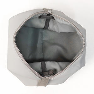 Logo personnalisé Noir Vendredi Cadeau Néoprène Portable Trousse à Cosmétiques Sac Vacances Boîte à <span class=keywords><strong>Maquillage</strong></span> Pochette Voyage Trousse à Cosmétiques Pour Femmes - Product Image 5