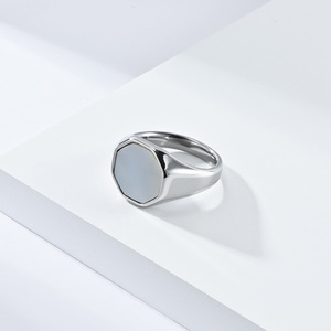 แหวนฝังเปลือกเหล็กไทเทเนียมสำหรับนิ้วชี้ แบบยูนิเซ็กส์ สวมใส่ได้ทุกวัน แบบฝังขอบ - Product Image 3