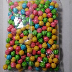 <span class=keywords><strong>Chewing</strong></span>-<span class=keywords><strong>gum</strong></span> à bulles coloré aromatisé pastèque, personnalisé, en vrac, OEM, 900g, vente en gros - Product Image 5