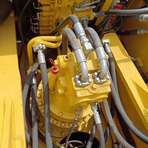 Used Komatsu PC400-8 Excavator 2024 <b>Model</b> 40 Ton 2M Bucket Capacity in Good Condition Low Hours Worked with Komatsu <b>Engine</b> - Product Image 6