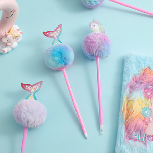1 pz 4 colori per bambini unicorno peluche penna a sfera studente arcobaleno nota che prende penna fantastica ragazza dei cartoni animati che scrive a mano penne - Product Image 4