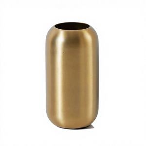 แจกันโลหะทำมือสไตล์โมเดิร์น ดีไซน์เหนือกาลเวลา ปรับแต่งสีและโลโก้ได้ เหมาะสำหรับตกแต่งบ้านและร้านอาหาร - Product Image 1