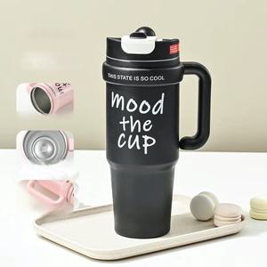 Termo Gigante de Acero Inoxidable de Gran Capacidad y Diseño Atractivo con Asa, Ecológico, para Camping, Deportes, Hombres y Mujeres - Product Image 4