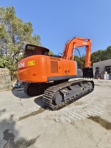 Excavatrice hydraulique Hitachi ZX270 d'occasion de haute qualité, bon état, prix bas, moteur principal, moteur, PLC, pompe à engrenages, roulement, 27 tonnes, en vente - Product Image 5