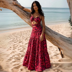 Ensemble de maillot de bain 2 pièces imprimé pour femme, monokini une pièce à découpes torsadées avec jupe longue maxi à volants, paréo de plage, vente en gros de maillots de bain - Product Image 1