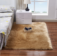 Tapis moderne en fausse fourrure de mouton douce, tissé à plat, à poils longs, antidérapant et résistant aux taches, en laine/soie, fabriqué à la machine