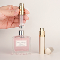 Fabrication sur mesure de flacons de parfum en métal de luxe vides de 5 ml, vaporisateur atomiseur rechargeable avec boîte