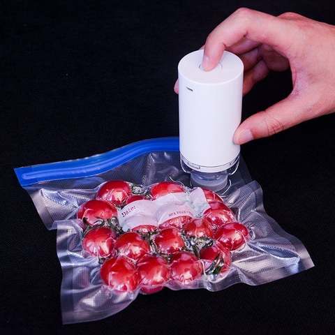 BPA-Free Reusable Resealable Embossed Zipper Vacuum Bag with Air Valve for Food Storage-Use with Milk Pet Food Jelly Chewing Gum