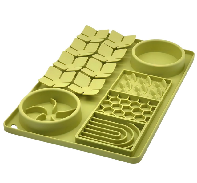 Silicone Lick Mat with Suction Cups for Dog Cat Puzzle Toys for Bored Puppy Interactive Sniff Mat for Slow Eating and Keep Busy