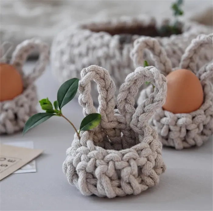 S9007 Hot Sale 2023 Eggs Gift Bags Easter Bunnies Patterns Egg Cups Crochet Hand Knitted Easter Decoration