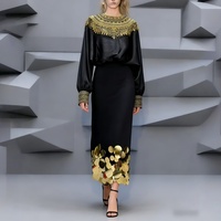 Robe élégante pour femmes, longueur genoux, grande taille, en satin, pour l'automne, avec broderie, boutons et décorations à paillettes