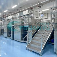 Ligne de production d'équipements de fabrication de crèmes cosmétiques : Émulsifiant sous vide, mélangeur homogénéisateur et machine de mélange pour combinaisons hydrauliques fixes