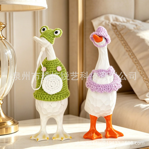 Décorations en feutre en forme de canard mignonnes pour la Saint-Patrick, ornements de bureau pour la maison, emballage individuel, style moderne pour le salon - Product Image 3