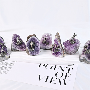 Kindfull bán buôn thạch anh tím trang trí với thợ mỏ pha lê tháp đánh bóng chữa bệnh đá <span class=keywords><strong>geode</strong></span> cho trang trí nội thất - Product Image 1