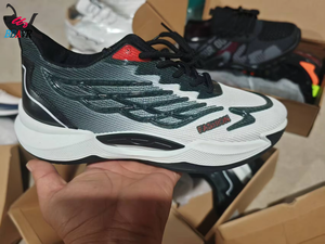 Zapatillas Deportivas Unisex de Malla, Calzado Casual con Parte Superior de PU, Entresuela y Suela de PVC, Venta al Por Mayor en Fujian - Product Image 2