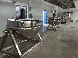 Bouilloire de mélange inclinable 1000L Chauffage à la vapeur Couvercle de vidange inférieur Réglage de la vitesse-Nouveau roulement de pompe à moteur de noyau de bouilloire de mélange de viande en acier - Product Image 2