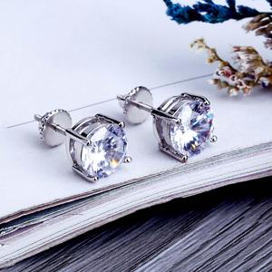 Boucles d'oreilles clous en micro-pavé serties de gros cristaux CZ plaquées or/argent, bijoux hip-hop rock pour homme et femme, cadeaux - Product Image 6